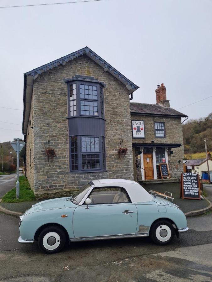 Castle Inn Knighton  Exterior photo