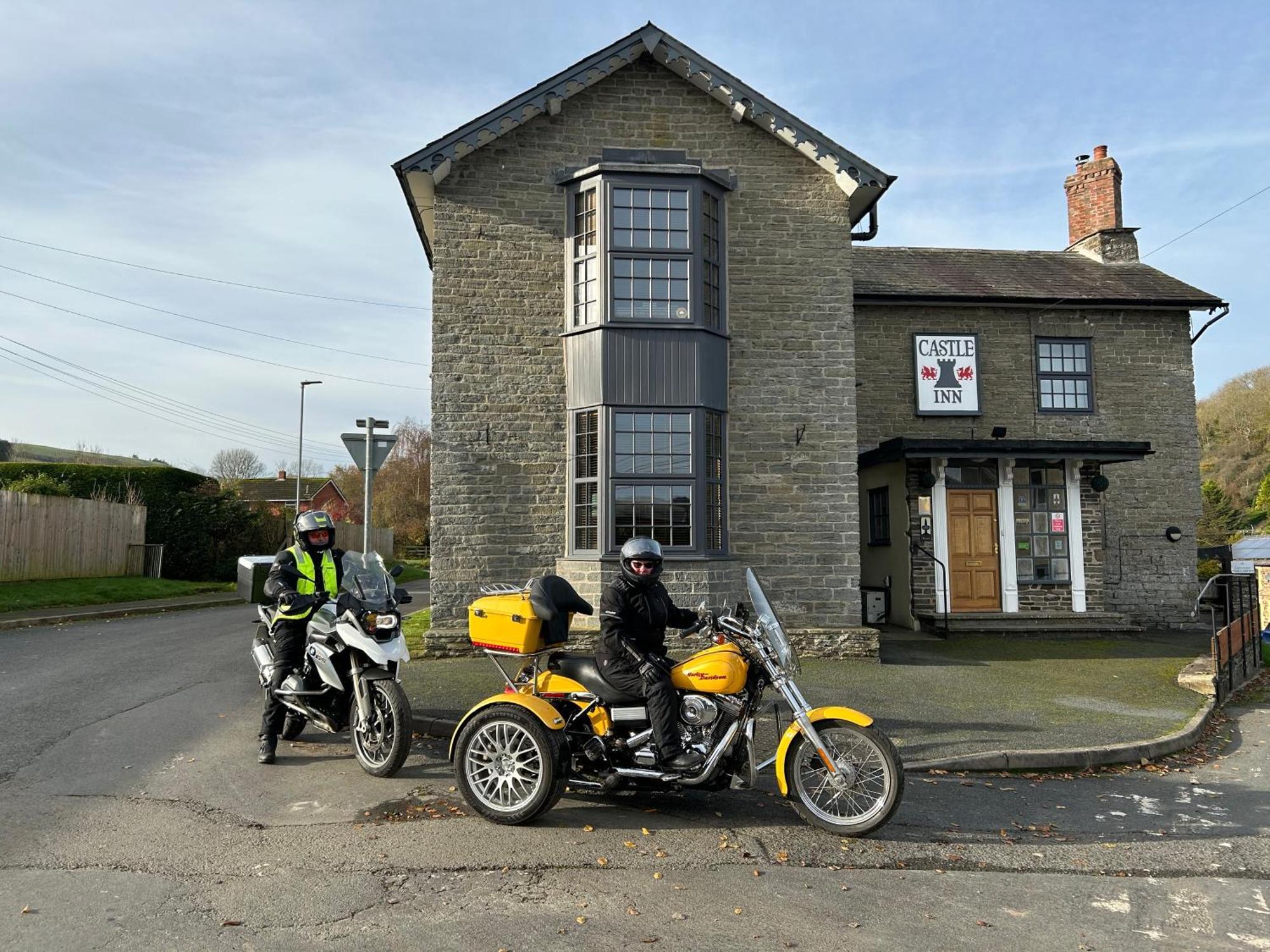 Castle Inn Knighton  Exterior photo